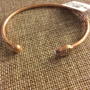 NWT Rosegoldtone Cuff Crystal Teardrop Bracelet